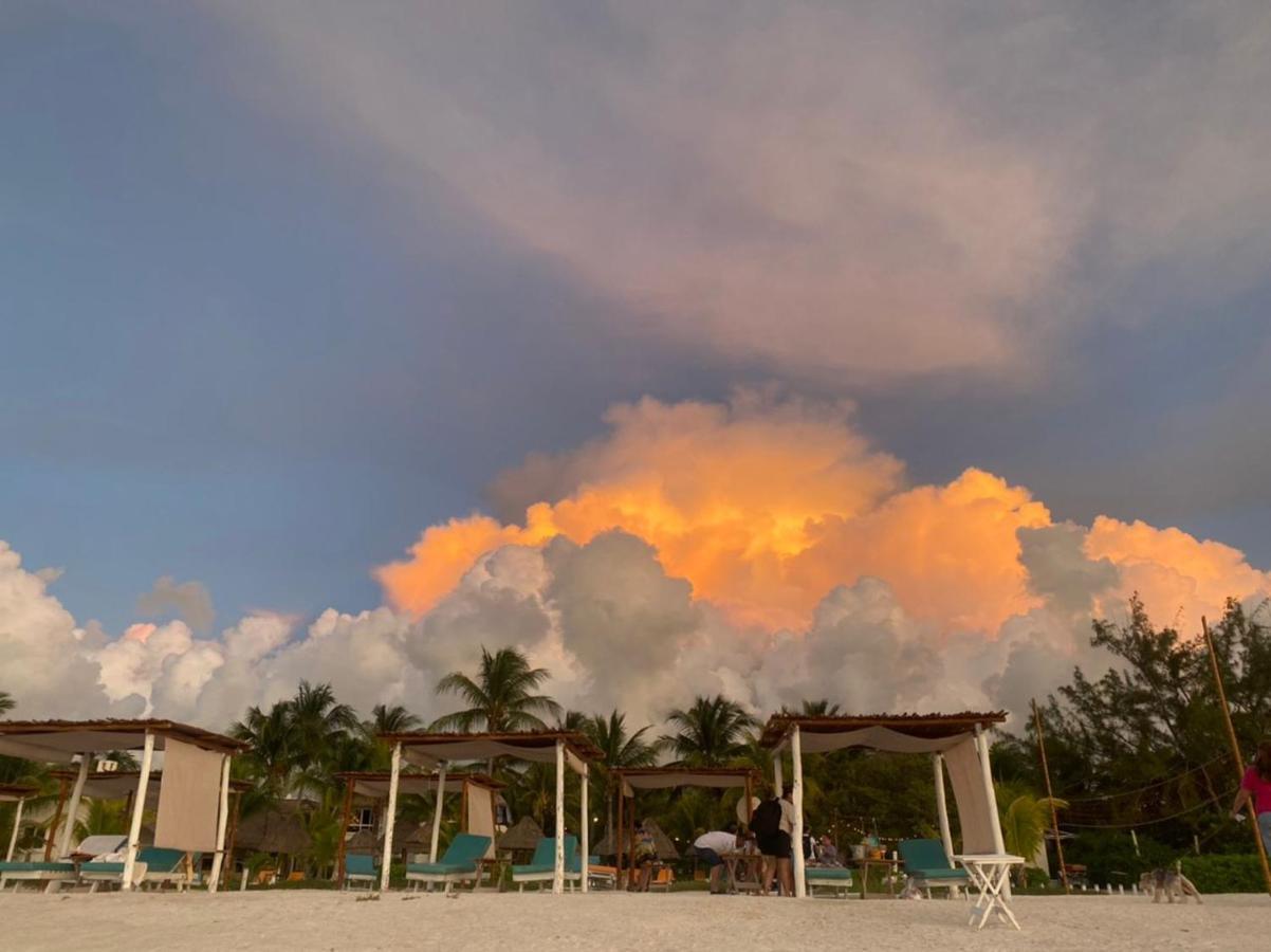 Barco Verde Hostel Isla Holbox Exterior photo